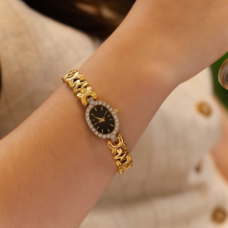 Unmatched Elegance and Craftsmanship in Sparkly Watches