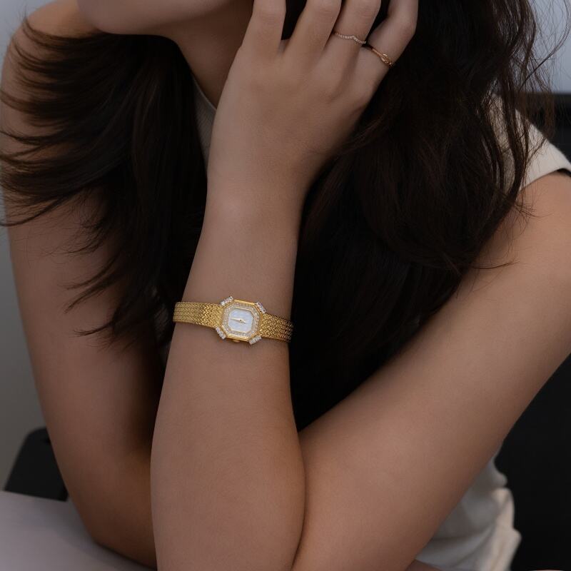 Unmatched Elegance and Craftsmanship in Luxury Diamond Watches