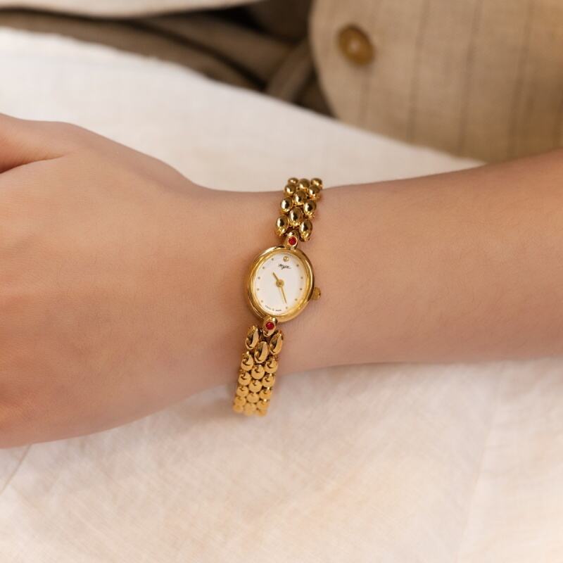 Discover the Unique Advantages of Our Bling Watches