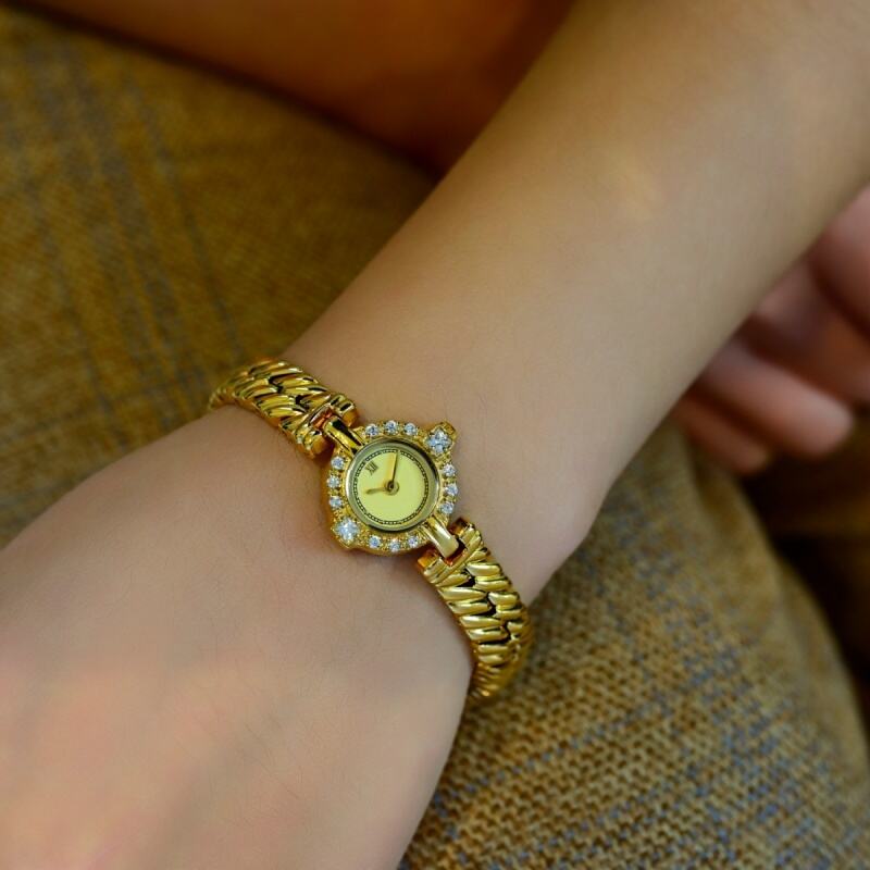 Why Choose Our Vintage Bracelet Watches?