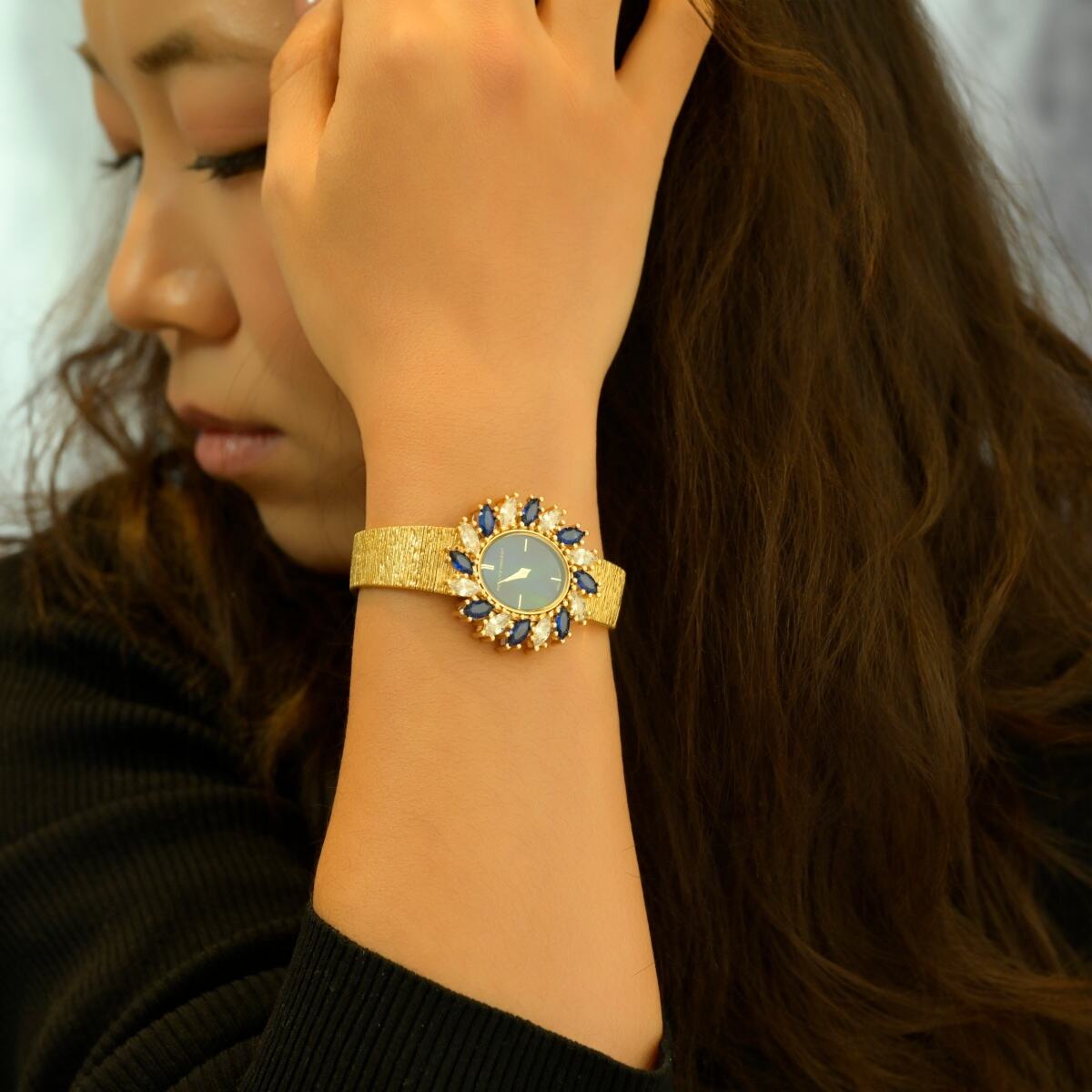 Why Choose Our Accurate Quartz Watches?