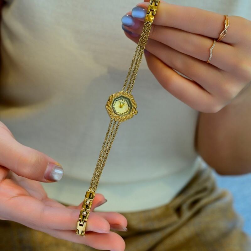Hexagonal Dial Bracelet Watch for Women, Stylish Party Wristwatch, Unique Ladies Watch, Ideal Gift Choice