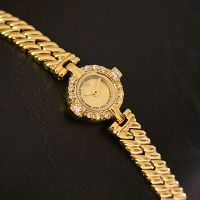 Unmatched Elegance and Precision in Diamond Bracelet Watches