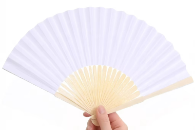 Bamboo Fans vs. Wooden Hand Fans: What's the Difference and Which Is Right for Your Business?