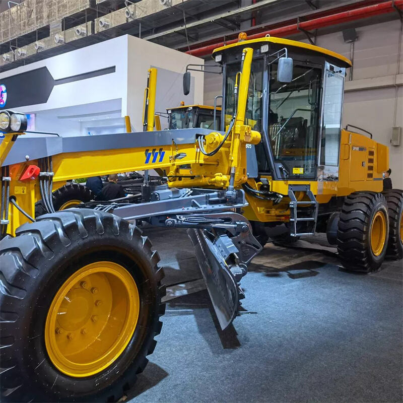 wyrównywacz motocyklowy XCMG GR135 z przednim nożem wielofunkcyjnym