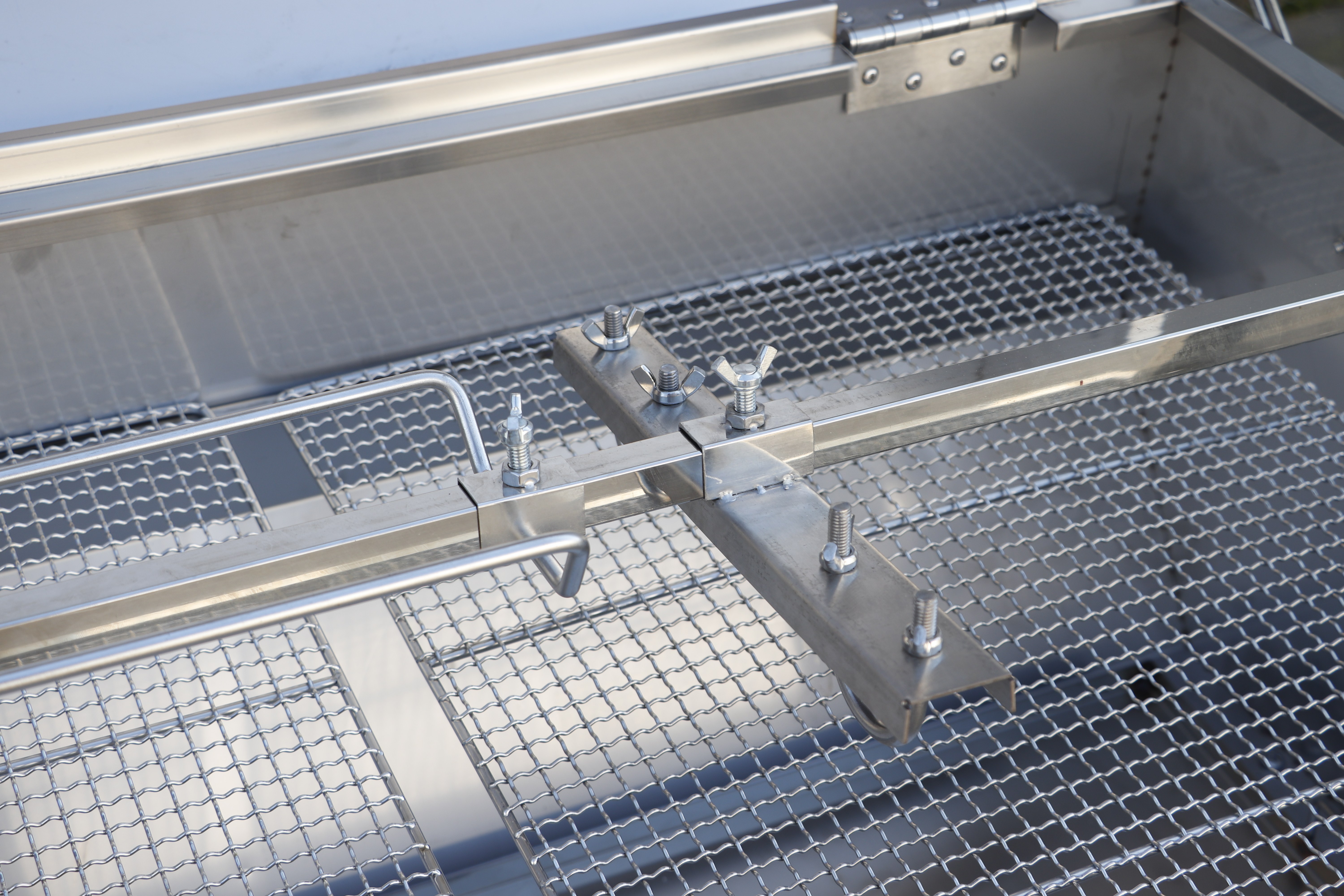 Unmatched Quality and Flexibility in Portable Spit Roasters