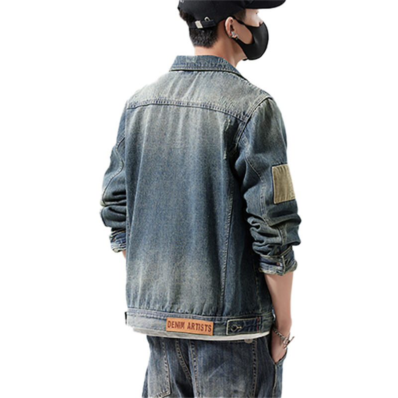 Jaket Denim Lelaki Retro dengan Kesannya yang Terkikis, Tambalan Lengan dari Kanvas & Tanda Belakang dari Kulit