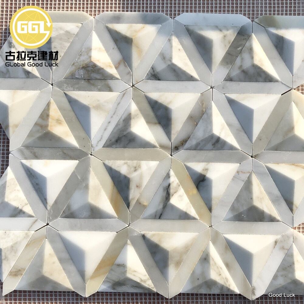 Calacatta Gold Irregular Marble Triangle Marble Mosaic For Home/Villa Wall Tiles