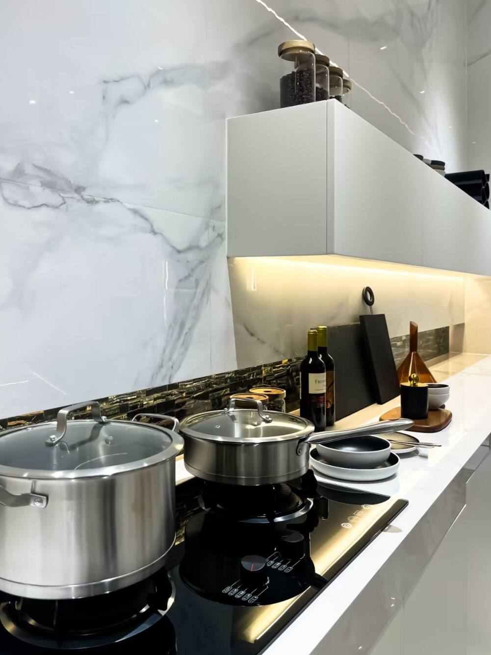 carrara white 2.jpg