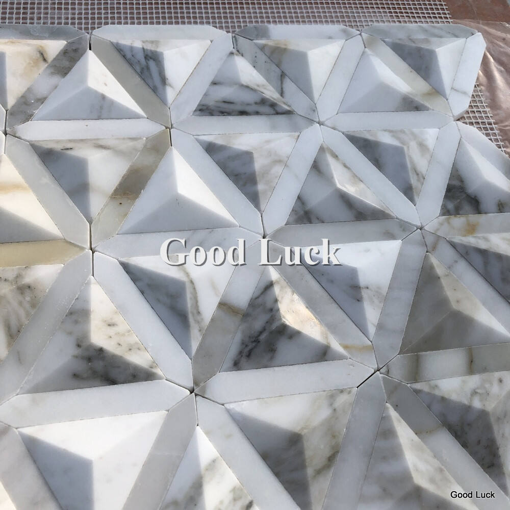 Calacatta Gold Irregular Marble Triangle Marble Mosaic For Home/Villa Wall Tiles