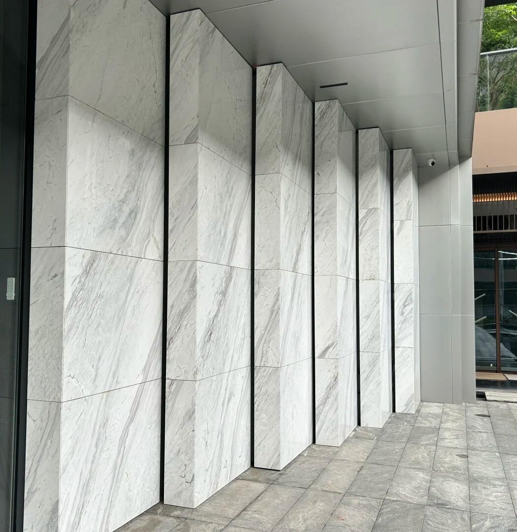 หินอ่อนขาวโวลากาส: หินอ่อนกรีกที่มีชื่อเสียงและได้รับความนิยมอย่างต่อเนื่อง