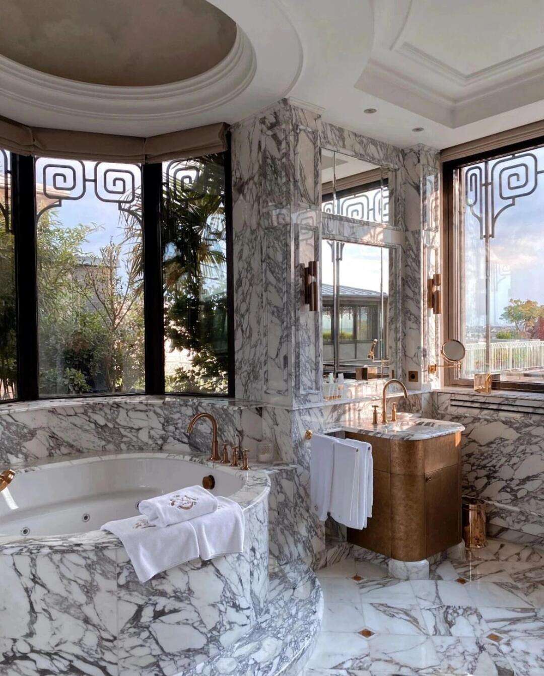 大花白 浴室3.png