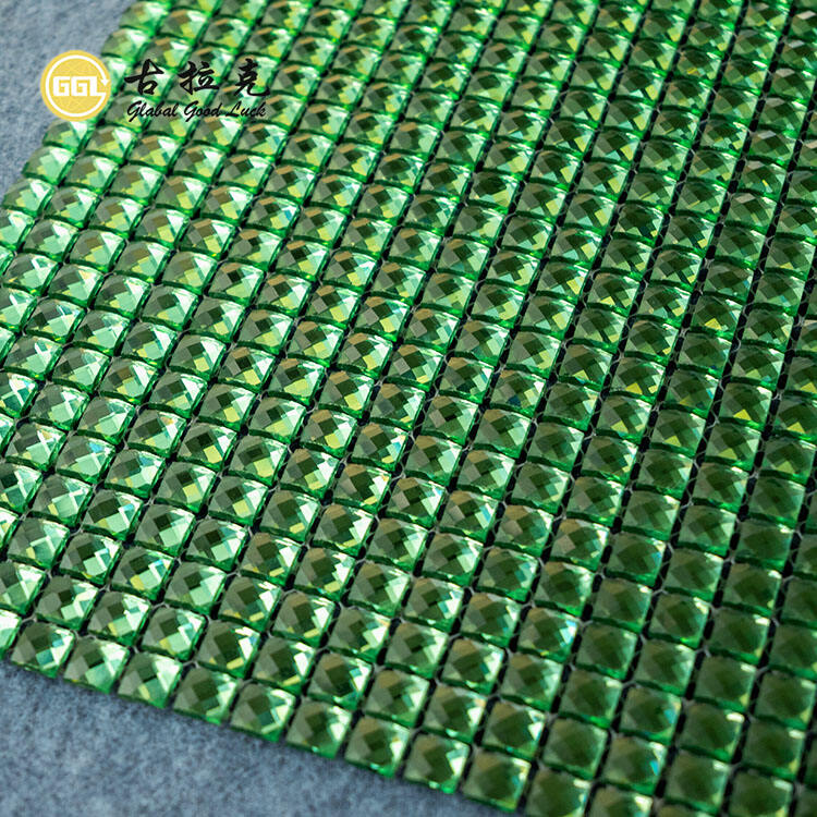 Crystal Green Square Diamond Surface Glass Mosaic Tiles Interior Decoration