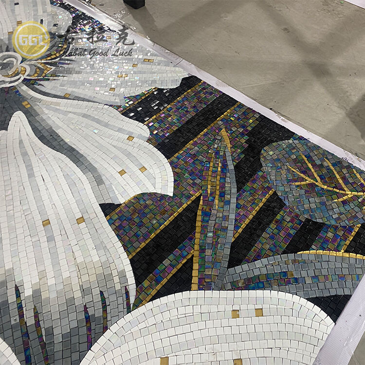 Custom Made Modern Art Mosaic Flower Pattern Mural Glass 4mm Thick Hand-Cut for Bedroom Hotel Wall Decor