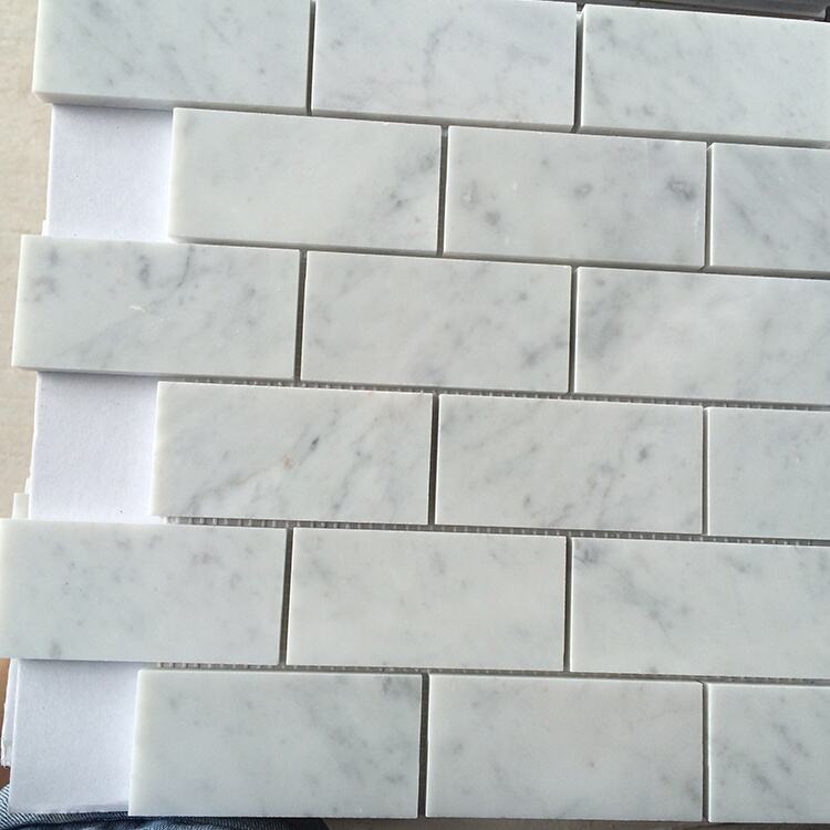 Carrara White 2x4 дюймдік кірпіш мәрмәр мозаикалық плиткалар Жоғары сапалы жанрлық мозаика