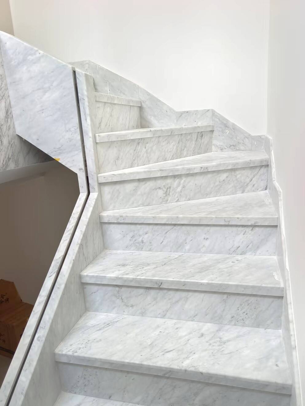 carrara white3.jpg