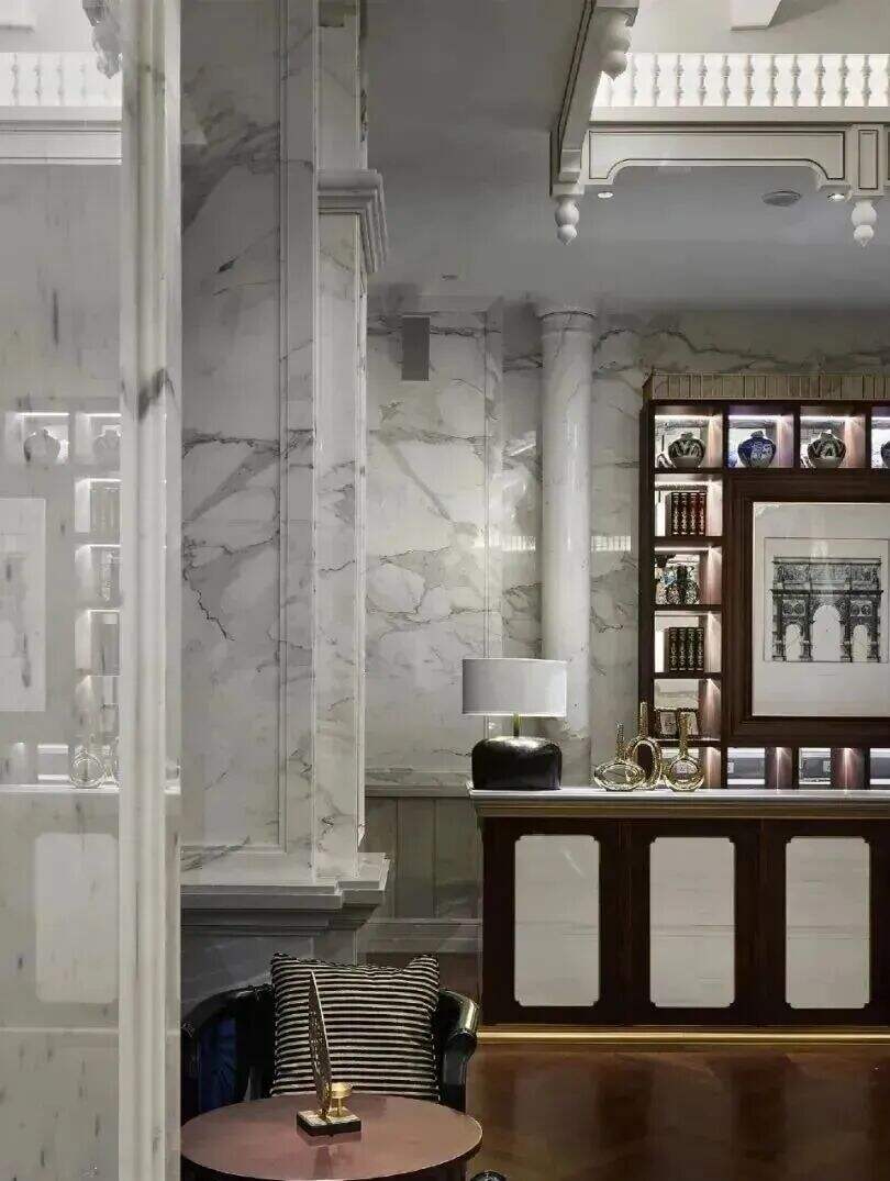 Calacatta White Marble: Redefining the Luxury Aesthetics of Interior ...