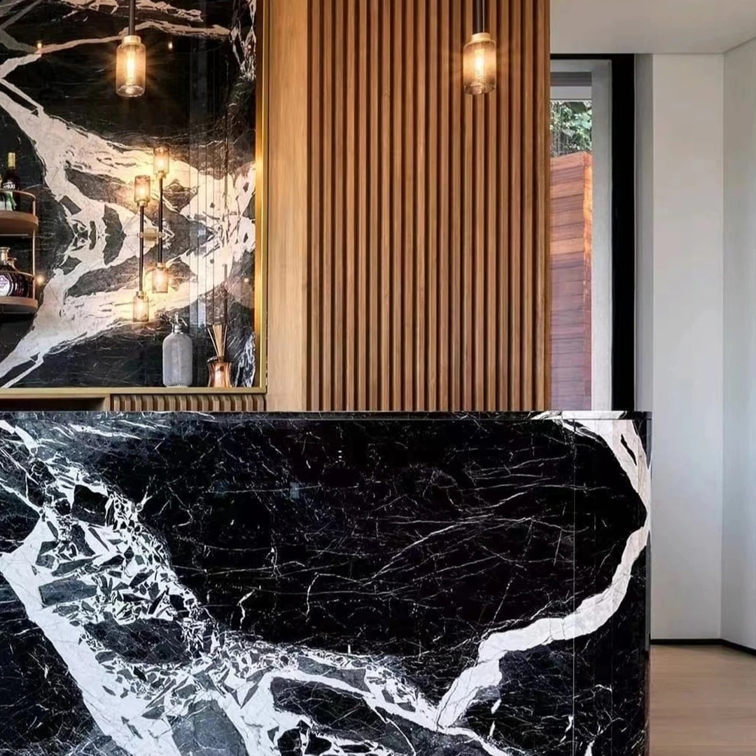 บัลการี แบล็ก มาร์เบิล: เอกลักษณ์พื้นที่สีดำและขาวแบบคลาสสิก