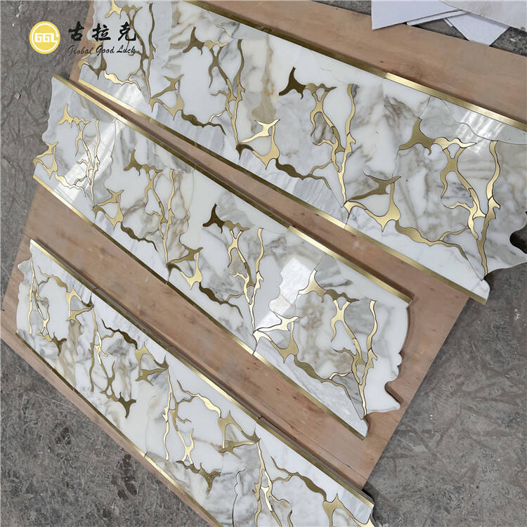 Luxury Calacatta Gold Marble Waterjet Mosaic Inlay Brass Design