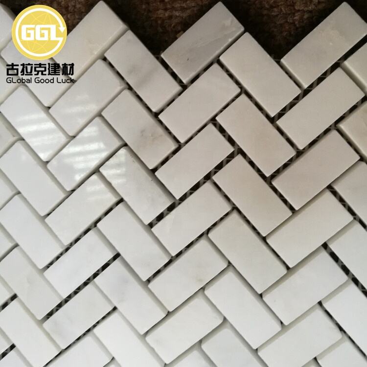 Oriental White Irregular Marble Herringbone Marble Mosaic Tiles