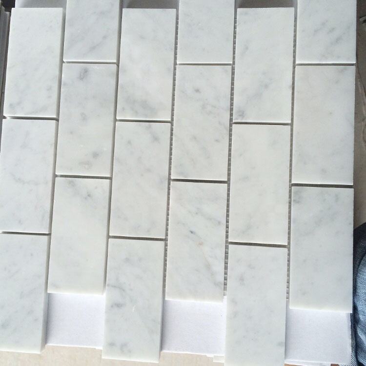 Carrara White 2x4 дюймдік кірпіш мәрмәр мозаикалық плиткалар Жоғары сапалы жанрлық мозаика