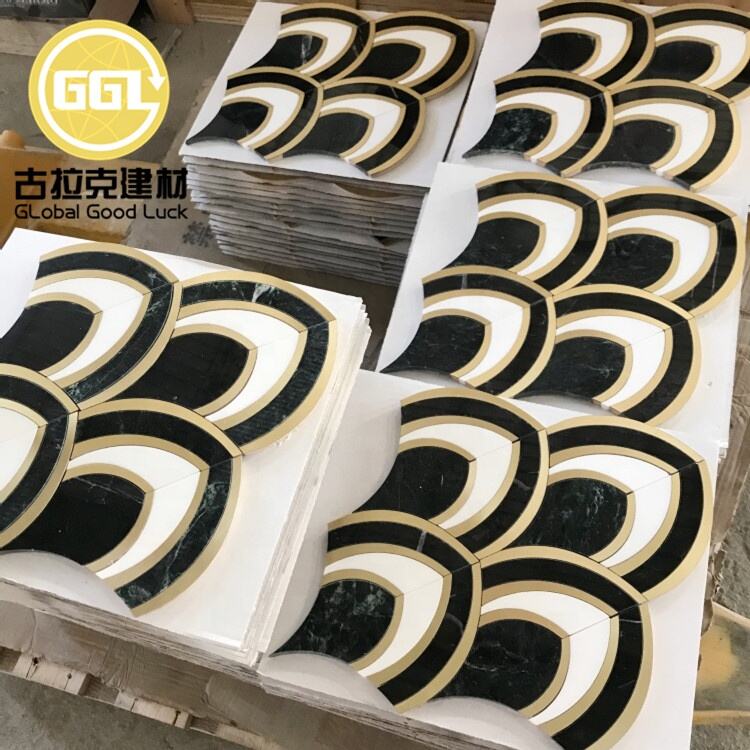 Fish Scale Fan Shape Marble Polished Waterjet Mosaic Inlay Brass Mosaic Tile