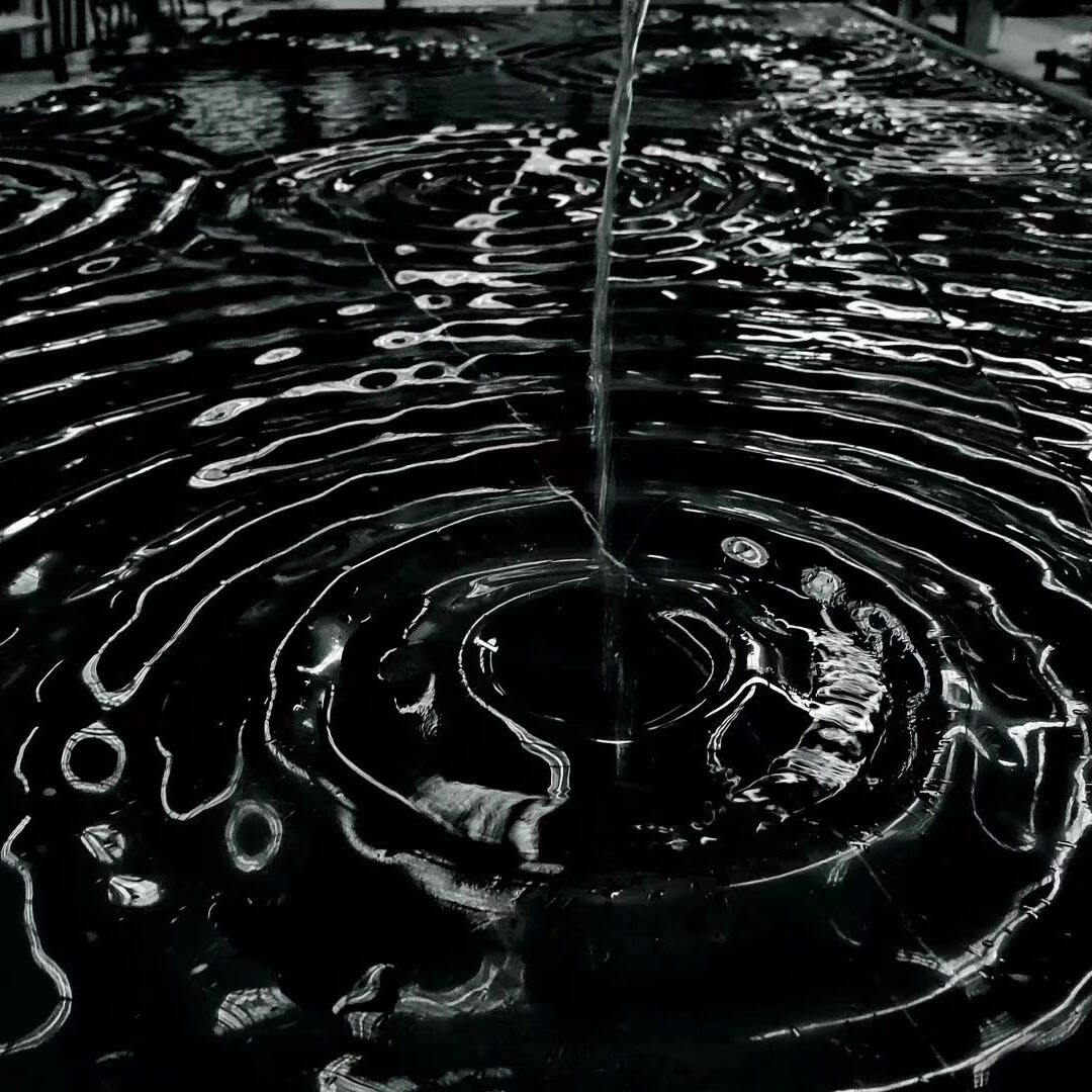 When Hard Stone Meets Liquid Beauty: The Magic of 