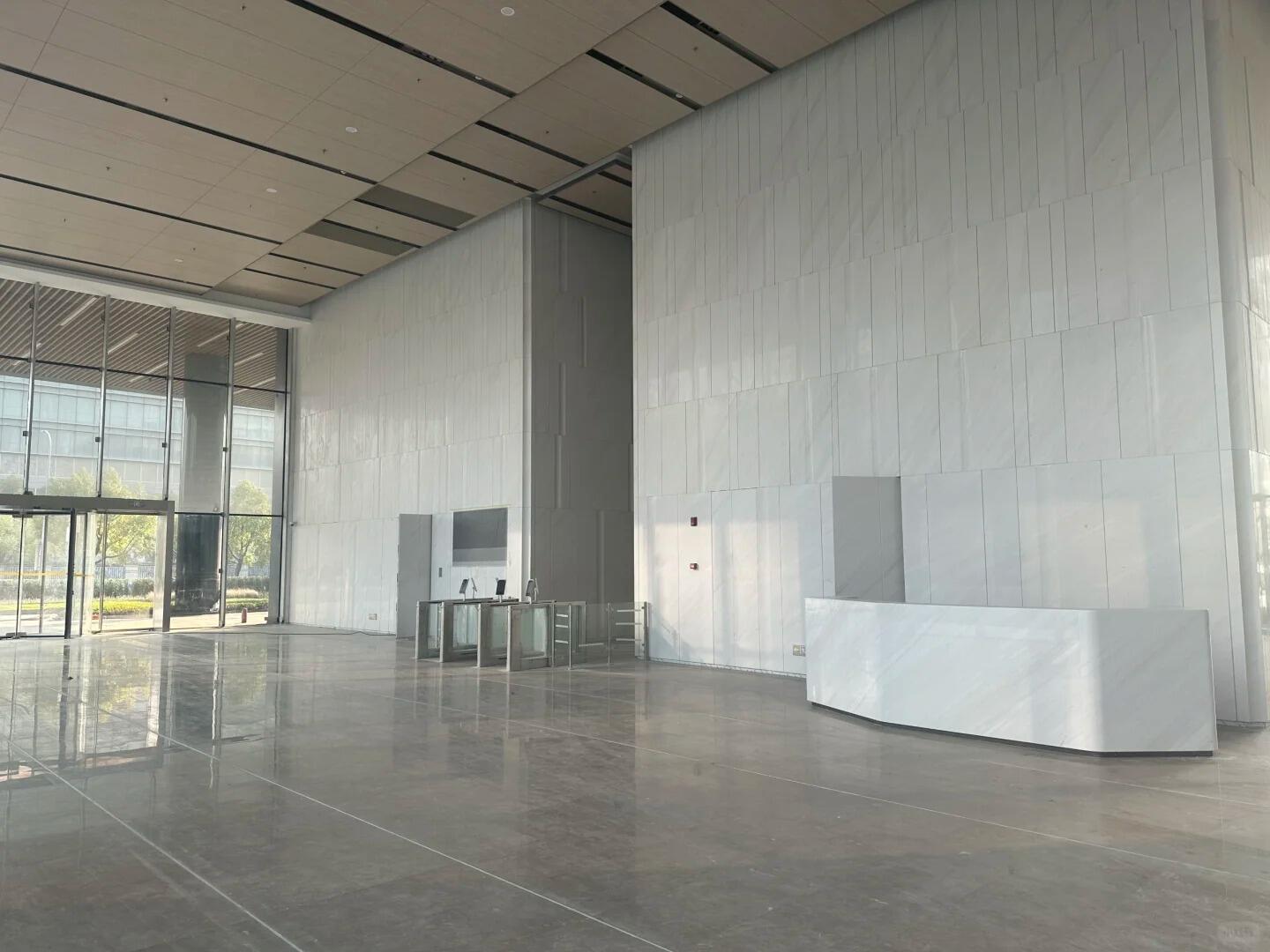 Sivec White (11).jpg