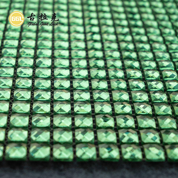 Crystal Green Square Diamond Surface Glass Mosaic Tiles Interior Decoration