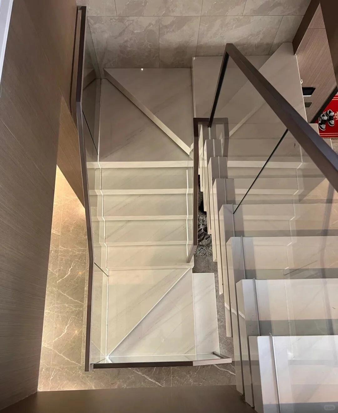 Sivec White (10).jpg