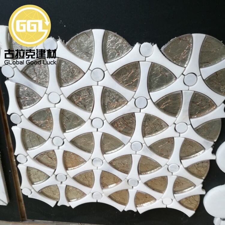 Dizajn Uniku Gold Foils Glass Marble Waterjet Mosaic Dizajn Uniku Gold Foils Glass Marble Waterjet Mosaic Tile