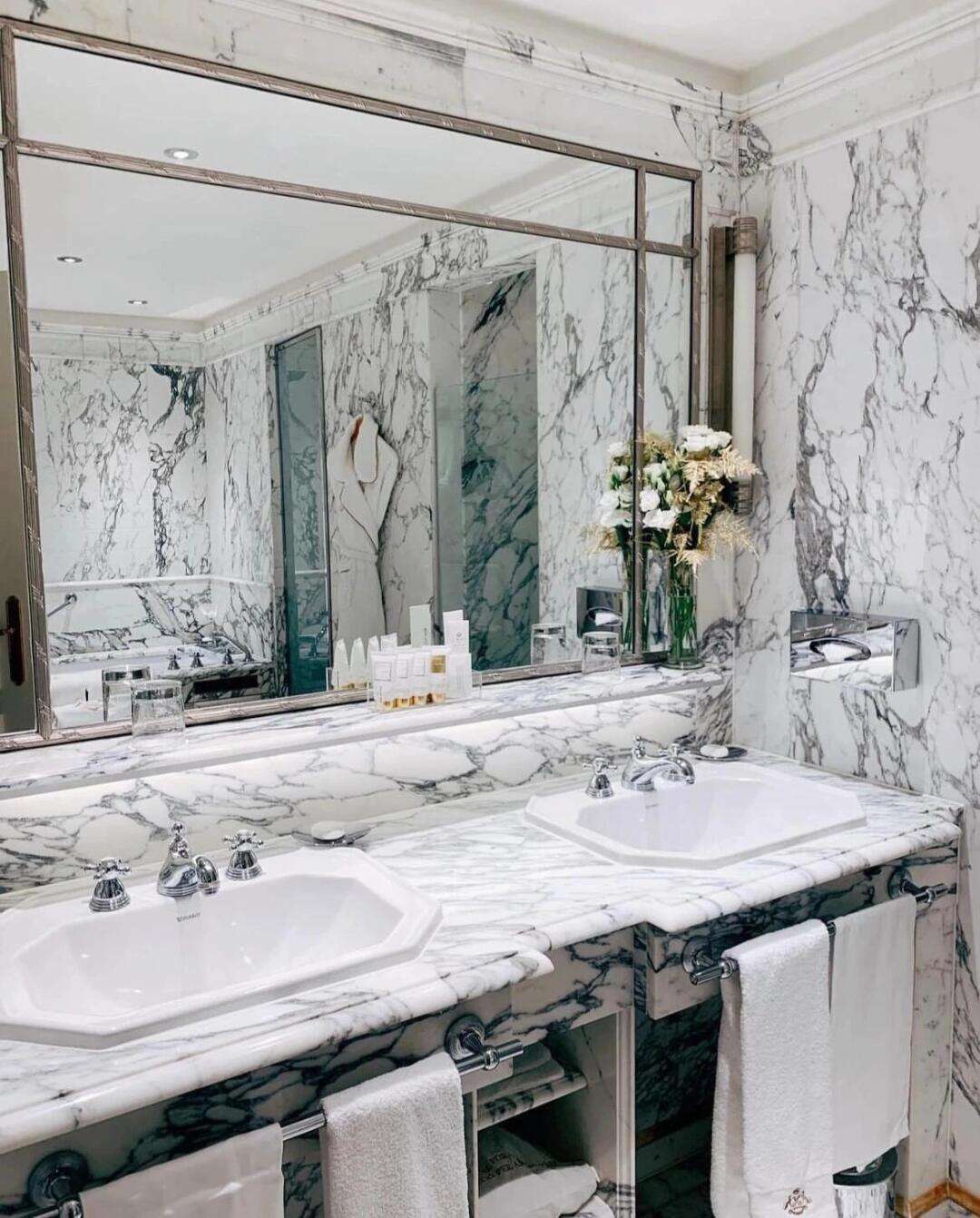 大花白 浴室2.png