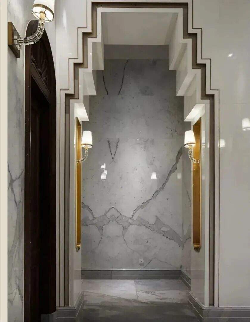 Calacatta White (4).jpg