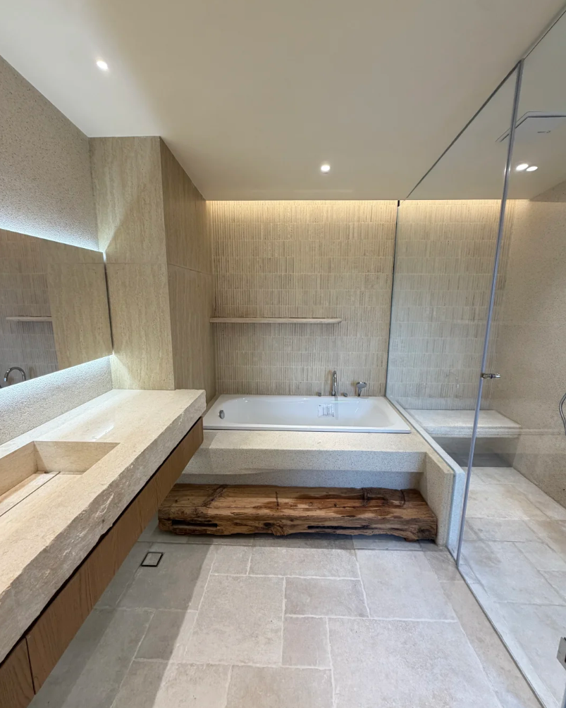 white travertine (5).png