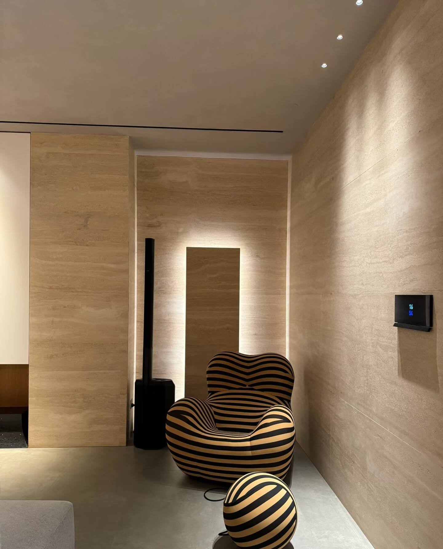 Yellow Travertine.jpg