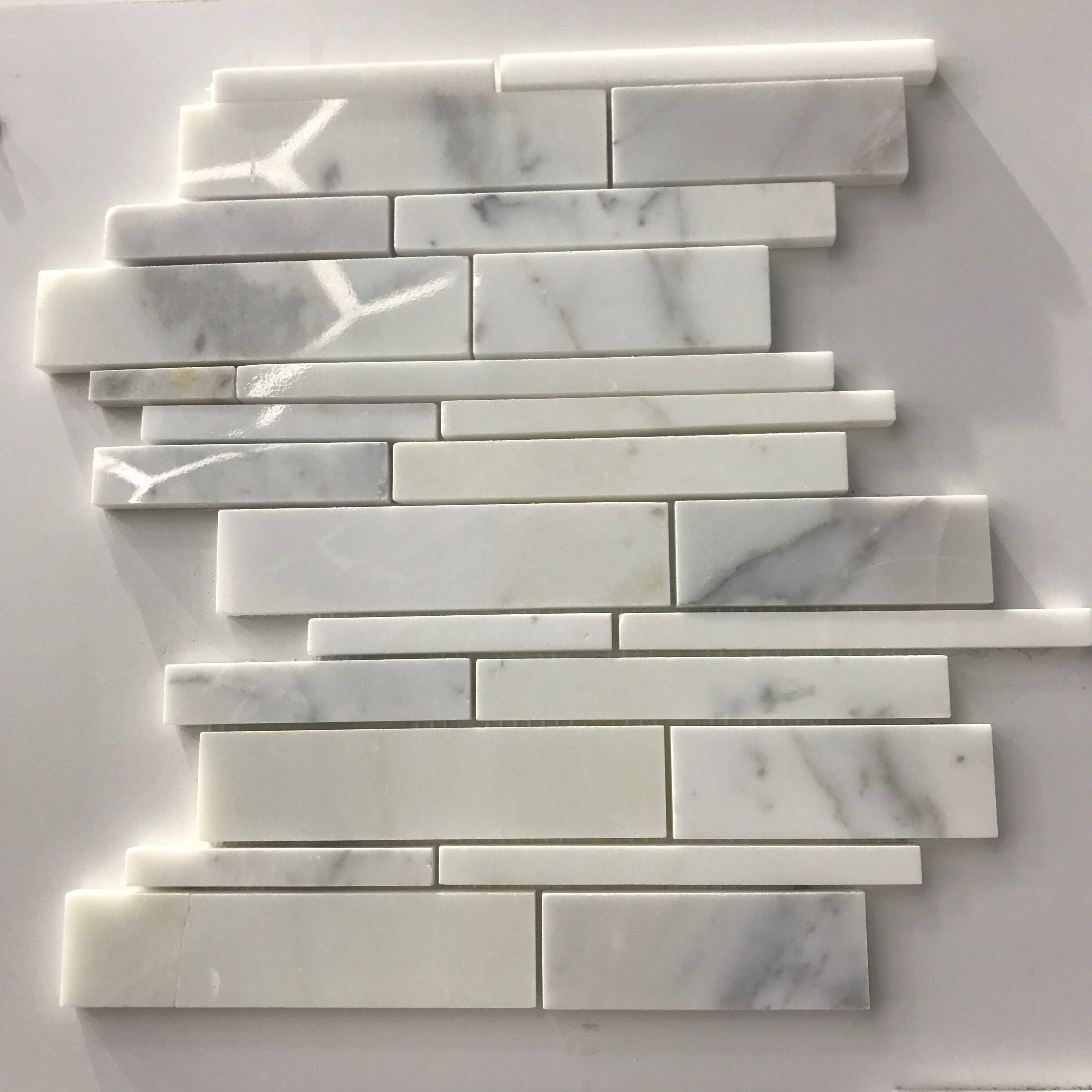 Modern Mable Calacatta Gold Random Strip Marble Mosaic Tile