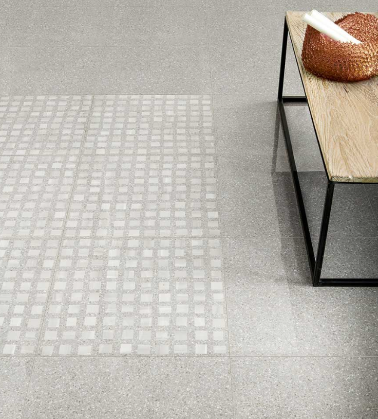 Azulejos Mosaico Scarpa: Quando a Arquitetura Encontra a Pedra Artesanal