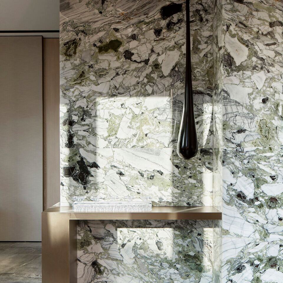 หยกเย็น: หินหรูธรรมชาติที่มีต้นกำเนิดจากมณฑลยูนนาน ประเทศจีน