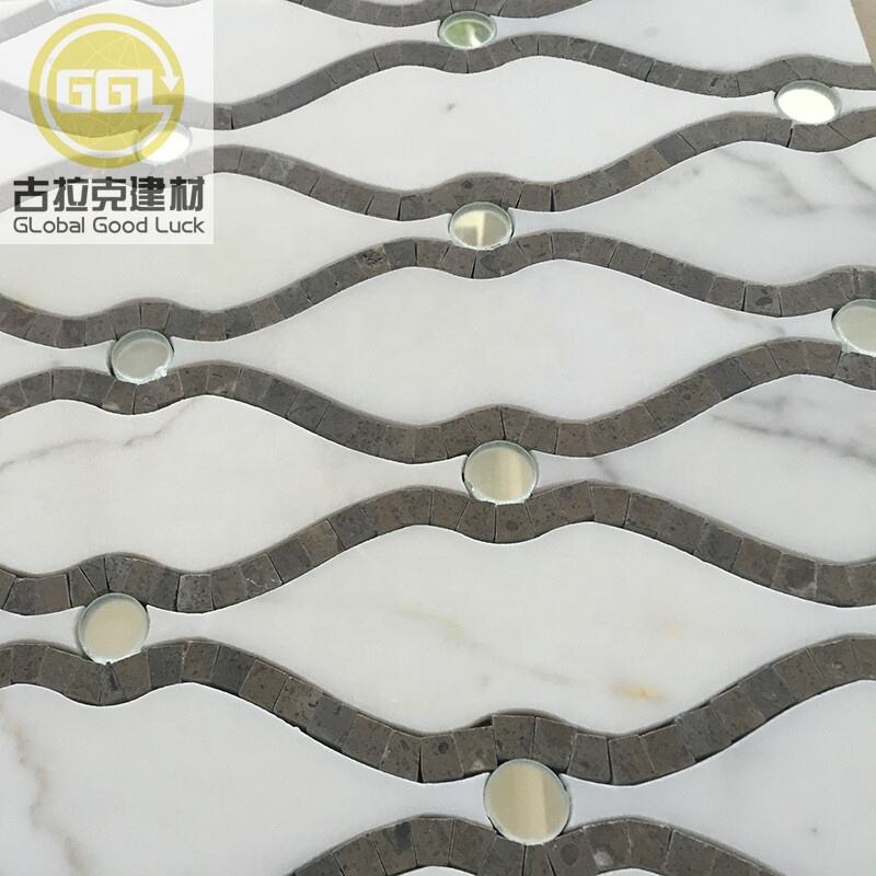 Mosaik ta' Dizajn Linja Tile Calacatta Gold Waterjet Mix Glass Mosaik Tile