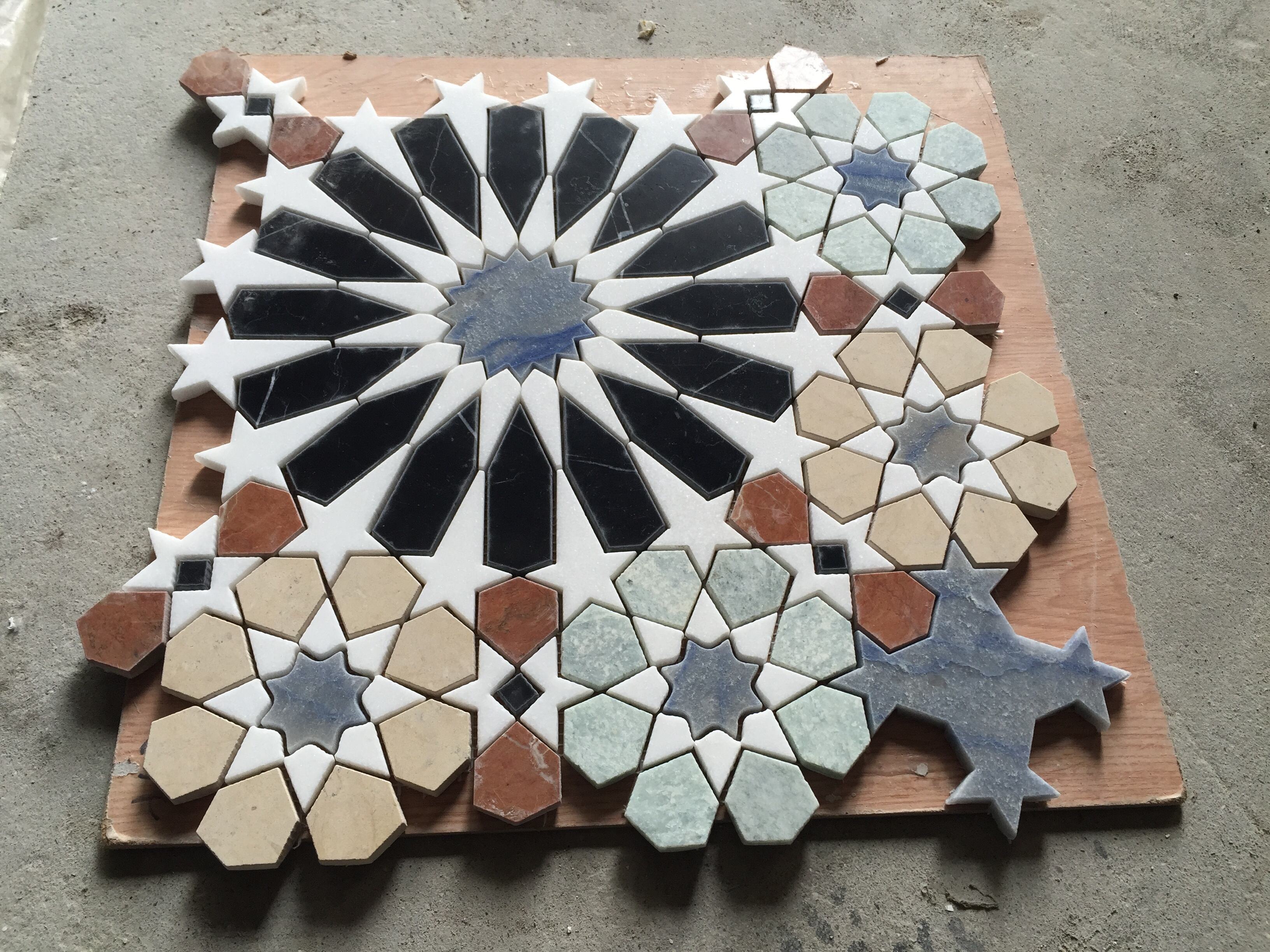 Interior Decoration Flower Pattern Waterjet Marble Stone Mosaic Tiles for Wall Floor