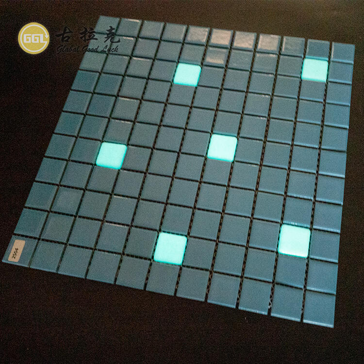 Luminous Ceramic Mosaic Tile For Wall Decor Swimming Pool 