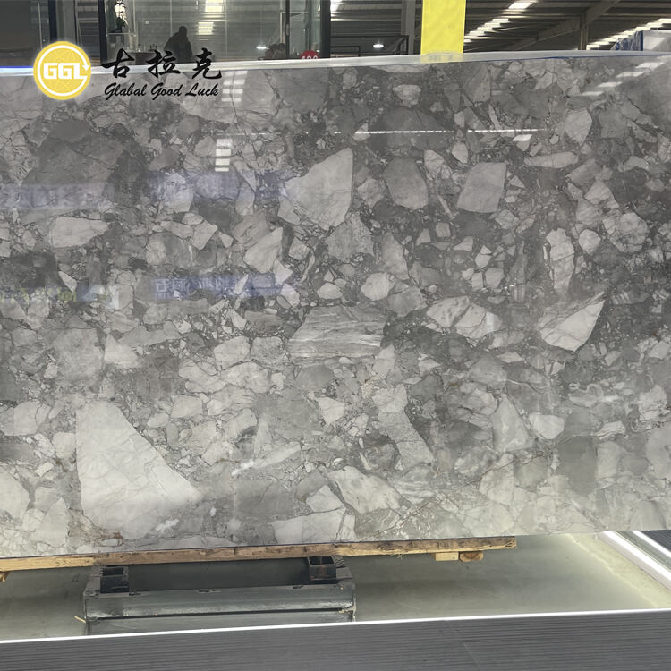 Super White Quartzite Big Slabs and Tiles Brazil For High End Interior Projects