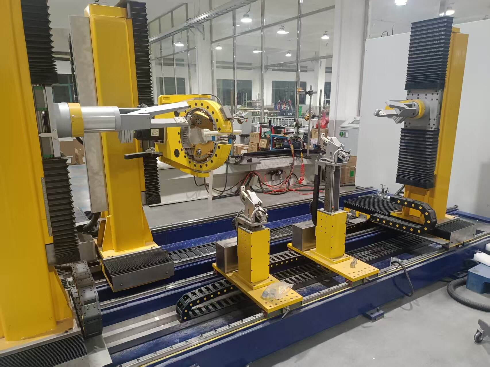 Advanced Automation Technology Maximizes Productivity and Precision