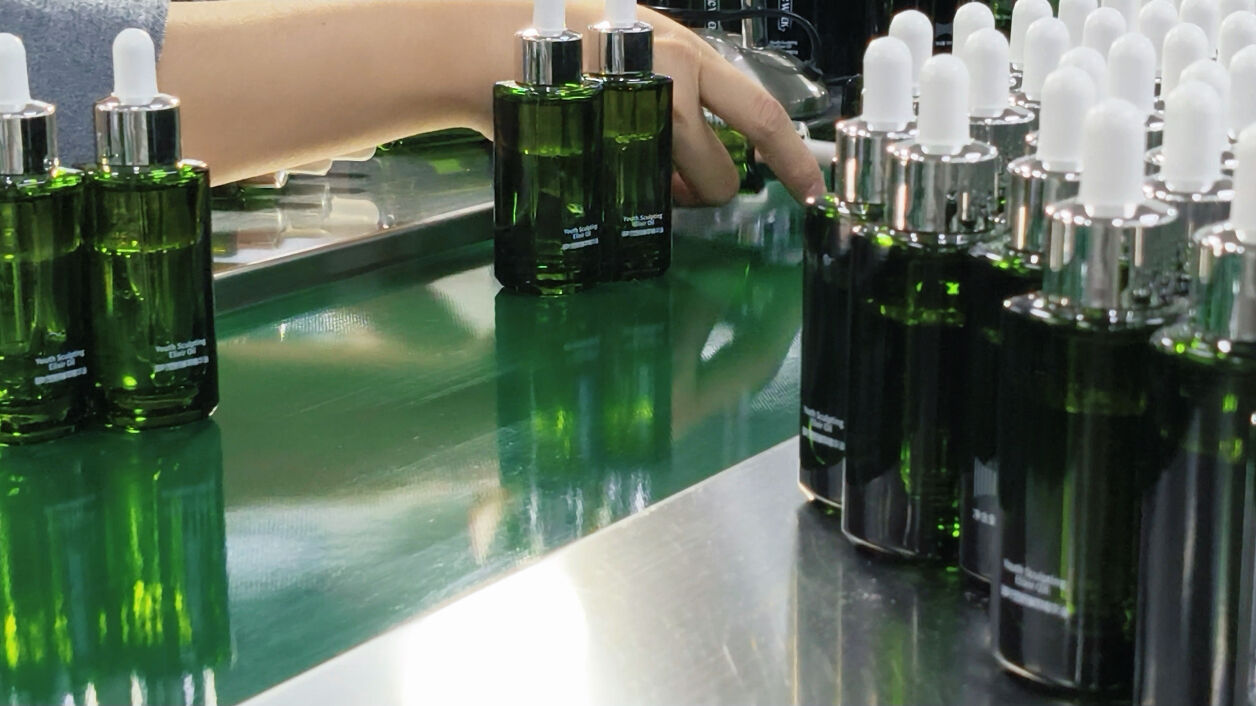 What Are the Latest Trends in Private Label Organic Skin Care?