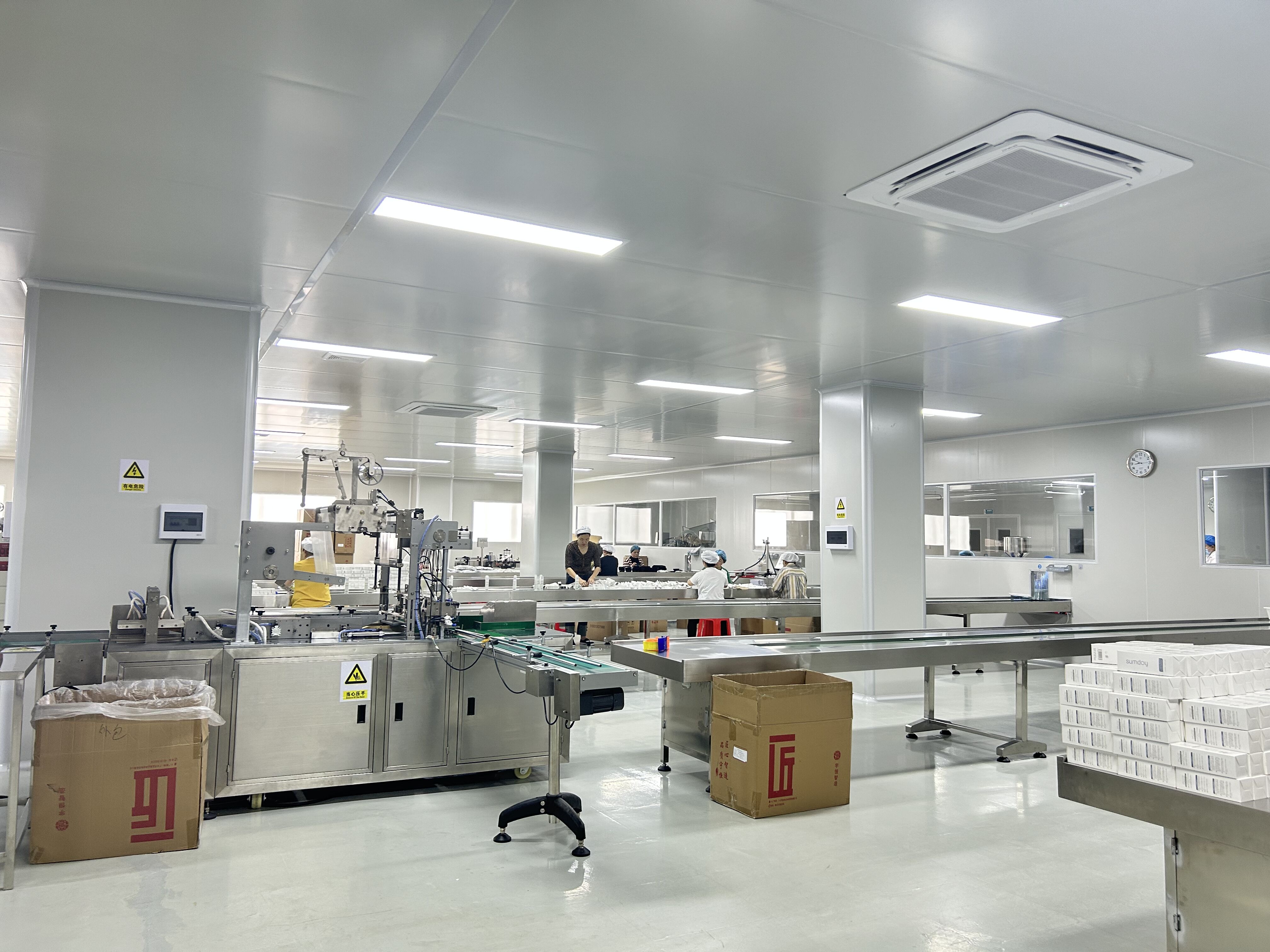What Quality Standards Should You Expect from Cosmetic Manufacturers?