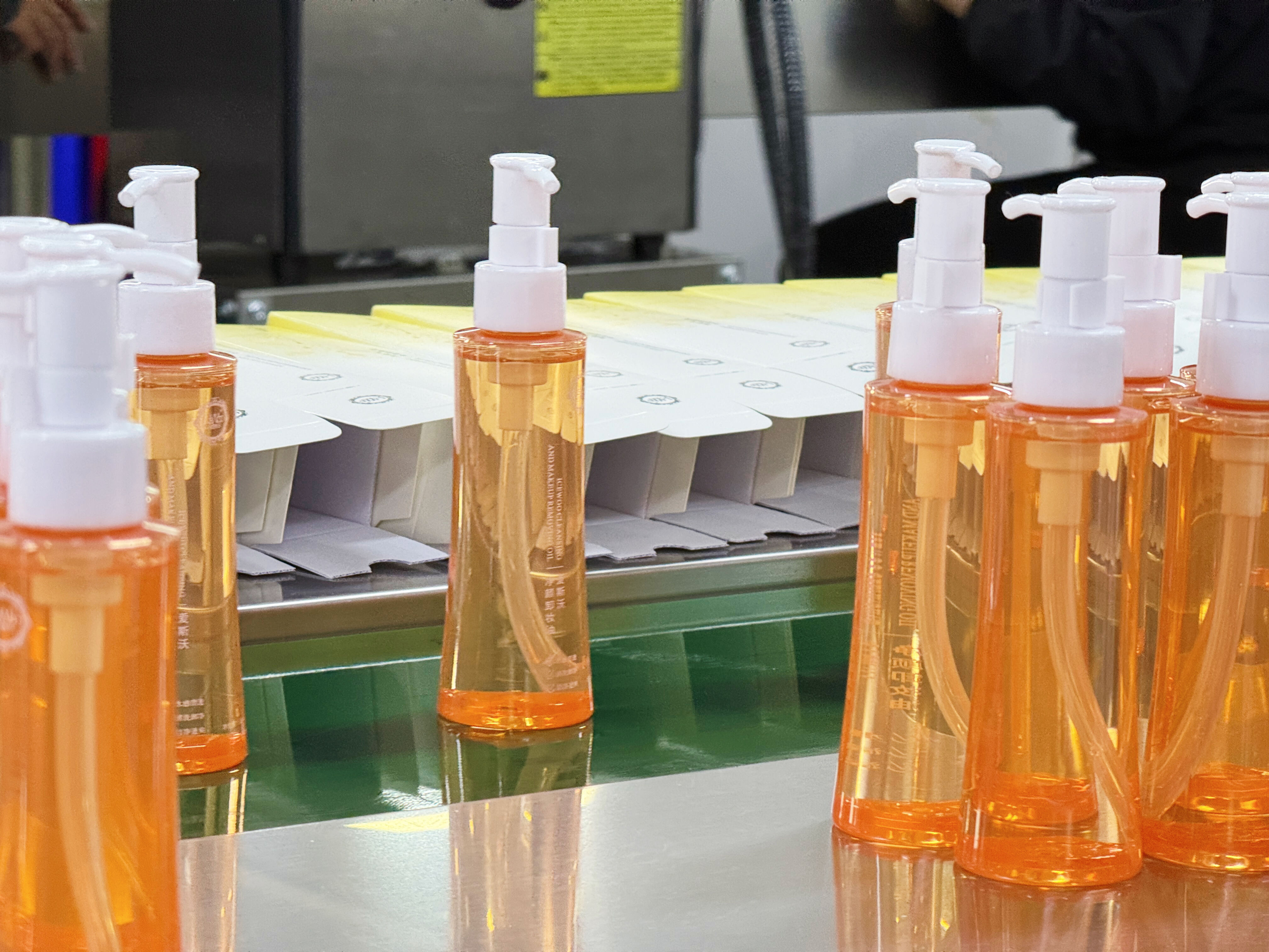 Where to Source Eco-Friendly Makeup Removers in Bulk