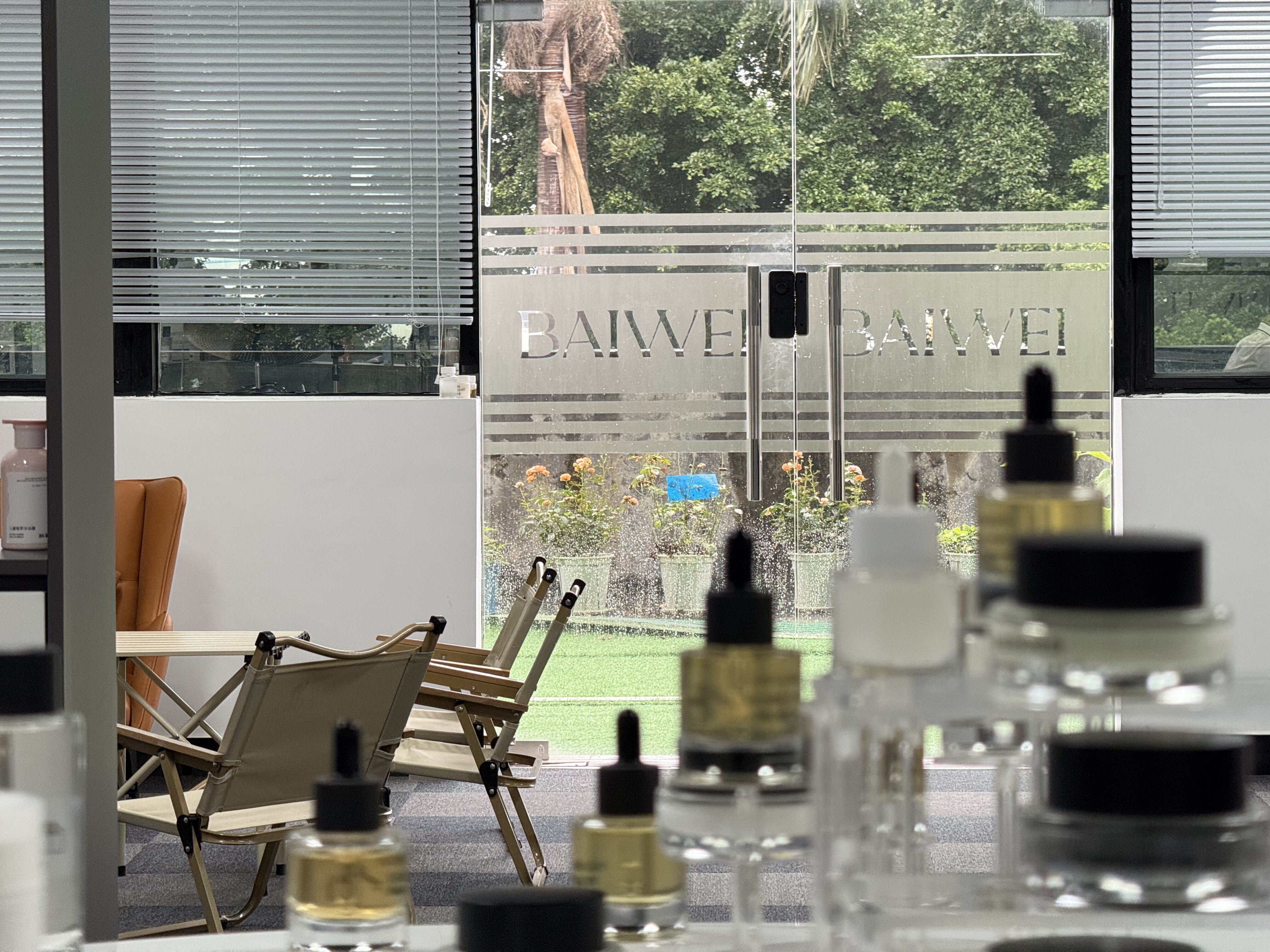 How to Create a Unique Brand Identity with Private Label Skin Care