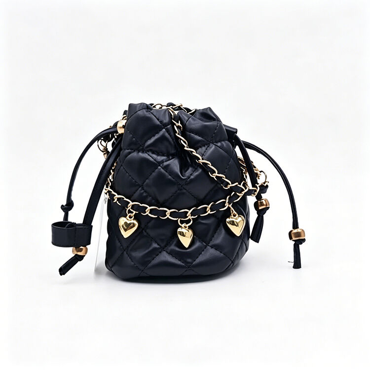 Mini Quilted Drawstring Bucket Bag with Heart Chain, Multiway Crossbody Purse for Daily Dating Street Outfit