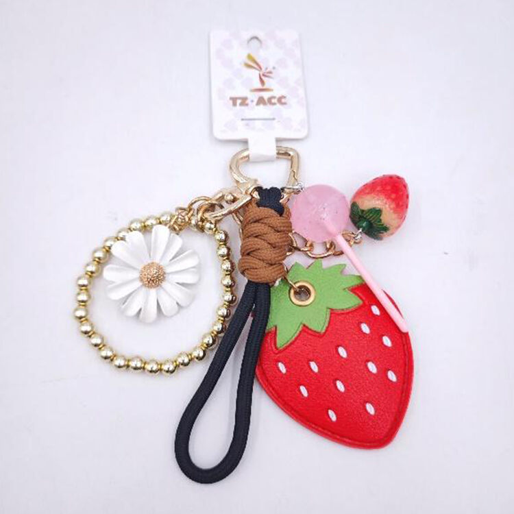 Cute Strawberry Daisy Keychain Pendant, Bag Decor Charm, Car Keys Handbag Backpack Ornament Gift for Girls Women