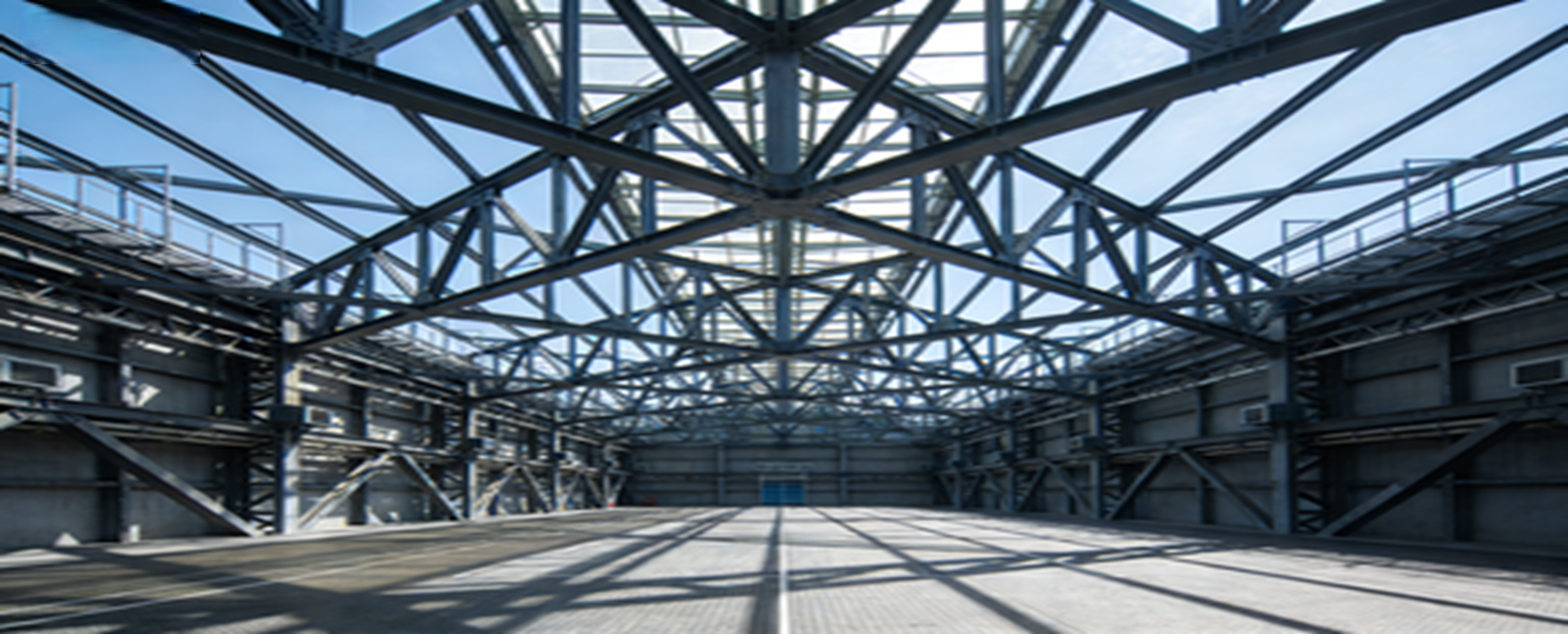 Structure en acier à grande portée